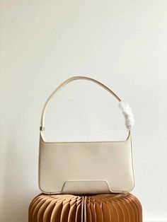 SHOP MORE LUXURY PRODUCTS HERE Description Burberry Thomas Shoulder Bag Monogram White For Women, Women’s Bags 5.5in/14cm 80462501 Size : 28 x 5 x 14cm / 11 x 2 x 5.5 inches (Length x height x width) A structured shoulder bag in smooth, accented with our Thomas Burberry Monogram. The versatile design features an adjustable shoulder strap. Min. shoulder strap drop: 19.5cm/7.7inMax. shoulder strap drop: 35.5cm/14inAdjustable shoulder strapTwo interior card slotsOne interior slip pocketZip cl Formal Beige Rectangular Baguette Bag, Classic Square Baguette Bag For Shopping, Luxury Rectangular Baguette Bag As Fashion Accessory, Cream Rectangular Baguette Bag, Cream Rectangular Baguette Bag For Formal Occasions, Rectangular Cream Baguette Bag, Classic Cream Rectangular Baguette Bag, Beige Rectangular Baguette Bag For Evening, Cream Rectangular Baguette Bag For Evening