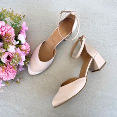 ❣ PRODUCT DESCRIPTION Step into timeless elegance with our stunning Satin Wedding Block Heels.  Perfectly crafted for brides, bridesmaids, and flower girls, these shoes offer a harmonious blend of style, comfort, and sophistication.  Made from high-quality satin, these shoes feature a smooth, lustrous finish that adds a touch of refinement to any ensemble.  The delicate champagne gold color exudes a soft, romantic glow, making these shoes an exquisite choice for weddings and other special occasi Flower Girl Shoes, Wedding Pumps, Ankle Strap Shoes, Gold Satin, Ideal Wedding, High Quality Shoes, Satin Wedding, Strap Shoes, Girl Shoes