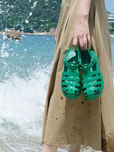 Composition : EVACountry of Origin : CHINA Summer Open Heel Jelly Sandals For Beach, Green Open Toe Sandals For Spring, Green Round Toe Sandals For Spring, Closed Toe Green Sandals For Spring, Green Closed Toe Sandals For Spring, Green Round Toe Sandals For Summer, Casual Green Flat Sandals, Casual Green Flat Heel Sandals, Trendy Green Open Heel Sandals