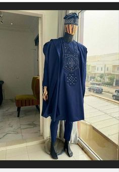 Blue Agbada, Agbada Designs For Men, Agbada Design, Embroidery Traditional, Men Kaftan, Yoruba People, Traditional Suit, Traditional Marriage, Bespoke Tailoring