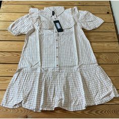 New With Tags Influence Women’s Tan White Gingham Short Sleeve Button Up Dress Size 6 Super Cute, Great Quality Dress! Casual Short Sleeve Plaid Dress With Buttons, Casual Plaid Short Sleeve Dress With Buttons, Casual Plaid Dress With Short Sleeves And Buttons, Casual White Short Sleeve Plaid Dress, Casual White Plaid Short Sleeve Dress, Summer Plaid Short Sleeve Dress With Buttons, Summer Plaid Dress With Short Sleeves And Buttons, Gingham Dress With Short Sleeves And Button Closure, Collared Gingham Dresses