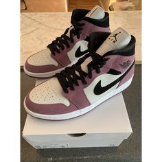 Nike Air Jordan 1 Mid Se Light Mulberry Purple Women's Size 11.5 [Dc7267-500]. Air Jordan 11s, Jordan 11s, Jordan Retro 11, Trendy Shoes Sneakers, Air Jordan 1 Mid Se, Shoes Nike Air, Jordan 11 Retro Low, Nike Air Jordan 1 Mid, Womens Air Jordans