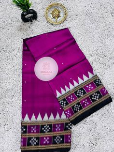 🌟 Exclusive Odisha Ikkat Double Pasapalli Pure Silk Saree 🌟 Color: Magenta  and  Black combination Blouse:  Included 💖 Please note, these sarees are meticulously handwoven by our talented artisans. Your support means a lot to them! ❤️ NOTE: Slight color variations may occur due to camera resolution. Silk Traditional Wear With Cutdana For Rituals, Handloom Silk Saree For Rituals, Silk Handloom Saree For Rituals, Silk Saree With Cutdana For Rituals, Traditional Pre-draped Saree With Woven Motifs For Diwali, Traditional Silk Saree For Rituals, Silk Saree For Rituals, Art Silk Saree With Woven Motifs For Puja, Silk Traditional Wear For Rituals