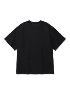 This is a comfortable and casual shirt that is made out of high quality cotton 100% fabric. With design detail of comfortable semi oversized silhouette and graphic print on the front chest, it gives a trendy and refined look.- Semi oversized silhouette- Round ribbed neckline- Logo print on the front chest Cotton T-shirt With Ribbed Neckline For Streetwear, Relaxed Fit T-shirt With Ribbed Neckline For Streetwear, Streetwear Top With Ribbed Neckline And Drop Shoulder, Oversized Cotton Top With Text Print, Oversized Short Sleeve T-shirt With Ribbed Neckline, Oversized Black Shirt With Text Print, Cotton Top With Ribbed Neckline And Drop Shoulder, Black Cotton T-shirt With Ribbed Neckline, Black T-shirt With Ribbed Neckline For Streetwear