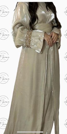 Our luxurious abayas are designed with beautiful hand stones work on the sleeves. It's buttoned all the way down. It can be worn closed or opened. Includes: - An outer abaya - A matching scarf Please check the size guide in the picture before placing your order. The color may vary due to photography and lighting. Modest Abaya, Abaya Designs, Samar, Stone Work, Sleeve Designs, Dress Clothes For Women, Beautiful Hand, Size Guide, San Diego