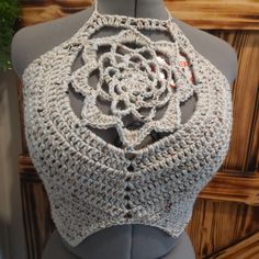 Hand Sewing Projects, Crochet Needlework, Beach Festival, Womens Halter Tops, Flower Top, Bralette Crop Top, Festival Tops, Halter Tops, Flower Tops