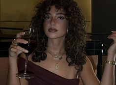 90s Black Hairstyles, Black Hairstyles Curly, Belle Rose, Curly Hair Inspiration, Penteado Cabelo Curto, Hairstyles Curly, Black Hairstyles