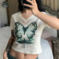 Vevesc Y2K Fairycore Grunge Butterfly Printed Summer T shirt Women Short Sleeve Crop Top Cute Aesthetic Graphic Tee Chic New Grunge Butterfly, Streetwear Cargo Pants, Hot Skirts, Fairycore Grunge, Y2k Fairycore, Short Sleeve Crop Top, Summer Pattern, Cute Aesthetic, Summer Patterns