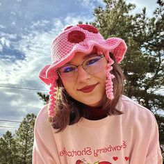 Handmade Crochet custom colored jellyfish bucket hat Color options listed in the photo. Primary color is the hat base and secondary is the hat spots. The images listed feature the colors pink and dark red, and pink and amethyst. This spongebob inspired hat is so cute for summer/spring and for anyone who loves jellyfish or funky clothing. They have 4 spirals around the hat, and should be worn as shown in the photo, however, you can wear it however you'd like! *Hand wash Only and Dry Flat* If you have any questions please ask! All hats are one size, measured to a 22 inch head circumference for reference. If you need a change in size please DM me! Crochet Spongebob Hat, Jellyfish Hat Crochet, Crochet Jellyfish Hat, Spongebob Crochet, Jellyfish Hat, Funky Clothing, Crocheted Clothes, Crochet Jellyfish, Bucket Hat Pattern