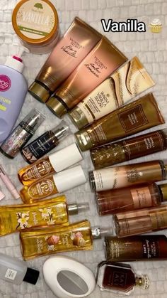 Best Scent Combos, Scent Combos, Fragrance Lab, Fragrances Perfume Woman, Perfume Collection Fragrance, Body Hygiene, Basic Skin Care Routine, Bath And Body Works Perfume, Shower Skin Care