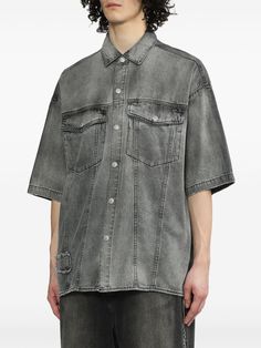 Find IZZUE Washed Denim Shirt on Editorialist. black cotton denim washed appliqué logo classic collar press-stud placket drop shoulder short sleeves two chest flap pockets straight hem Trendy Washed Black Top With Pockets, Casual Oversized Shirt With Flap Pockets, Streetwear Button-up Shirt With Patch Pockets, Streetwear Button-up Tops With Flap Pockets, Utility Button-up Shirt For Streetwear, Relaxed Fit Washed Black Denim Tops, Washed Black Denim Tops Relaxed Fit, Black Denim Short Sleeve Tops, Button-up Washed Tops For Streetwear