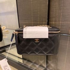 I’m Selling Chanel Vanity Small Size. It Comes With Everything Including Box, Shopping Bag, And Card. Good Condition Available To Purchase And Ready To Ship High-end Box Bag With Gold-tone Hardware, High-end Gold-tone Pouch Box Bag, Designer Box Bag With Removable Pouch, High-end Travel Clutch Box Bag, High-end Rectangular Case Box Bag For Shopping, High-end Pouch Bag For Gift, Black Box Bag For Shopping, Luxury Rectangular Box Bag With Removable Pouch, Luxury Bags With Gold-tone Hardware In Rectangular Case