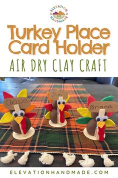 three turkey place card holders on top of a plaid table cloth with the title overlay