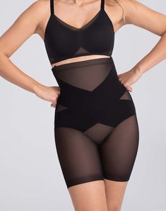 The SuperPower Short's targeted compression works using panels of varying compression to shape where you want to shape and release everywhere else. Honeylove, SuperPower Shorts Shapewear for Women in Runway (Black), Size: Medium Wedding Shapewear, Black Runway, Shapewear For Women, Cheerleader Costume, Cami Bodysuit, Shapewear Bodysuit, Best Lingerie, Black High Waist, Women's Shapewear