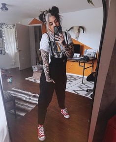 Overalls Alt Outfit, Alternative Look Outfits, Boho Grunge Outfits Midsize, Alternative Mom Fashion, Alternative Overall Outfit, Goth Mom Fashion, Goth Mom Style, Elder Emo Style, Grungy Spring Outfits