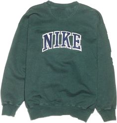 Nike Clothes, Checkered Top, Top Nike, Green Sweatshirt, Lazy Outfits, Nike Sweatshirts, Green Top, Mode Vintage, Nike Outfits