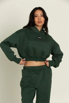 Hunter Green GH Cropped Hoodie – Gold Hinge Sweaty Workouts, Tennis Skirts, Hoodie Xxl, Pocket Hoodie, Athleisure Fashion, Athletic Top, Yoga Tops, Jogger Sweatpants, Hunter Green