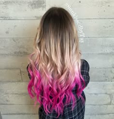 Hot Pink Tips Hair Blonde, Pink Tips On Blonde Hair, Pink Tips Hair Blonde, Blonde Dip Dye Hair, Blonde Hair Pink Tips, Blonde Hair With Colored Tips, Pink Tips Hair, Blonde Hair With Pink Tips, Pink Hair Tips