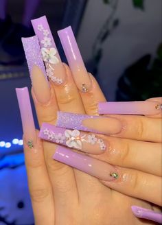 Cute Lavender Acrylic Nails, Lavender Baddie Nails, Purple Long Nails Designs, Baddie Bling Nails Purple, Long Acrylic Nails Purple, Purple Nail Sets, Purple Nails Long, Long Purple Nails, Quinceanera Decor