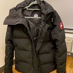 Used, Like-New Macmillan Parka. Canada Goose. Men. S Size. 3804m Designer Black Outerwear For Outdoor, Canada Goose Jacket, Canada Goose, Canada Goose Jackets, Parka, Mens Jackets, Like New, Jackets & Coats, Black