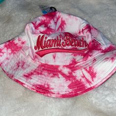 Pink And White Tie Dye Bucket Hat. New With Tags Adjustable Bucket Hat For Vacation, Casual Pink Bucket Hat For Beach, Casual Pink Bucket Hat For The Beach, One Size Bucket Hat For Beach Season Vacation, Casual Flat Brim Bucket Hat For Beach Season, White Flat Brim Bucket Hat For Vacation, Trendy Flat Brim Bucket Hat For Vacation, Trendy Pink Bucket Hat For Beach, Pink Casual Bucket Hat For Beach Season