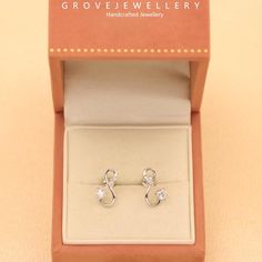 925 Sterling Silver Heart Infinity Love Stud Earrings - Versatile Accessories Explore the Cherished Moments Collection Ideal for celebrating Christmas, birthdays, graduations, weddings, baby showers, baptisms, anniversaries, parties, and communions. Timeless Bonds Series Express your love and gratitude for your girlfriend, partner, wife, daughter, mother, bride, or new mother with our thoughtfully crafted pieces. Artisan Craftsmanship Each item is meticulously handmade with outstanding quality a Infinity Love, Infinity Heart, New Mothers, Jewelry Cleaner, Sterling Silver Heart, Body Oil, Silver Heart, Jewelry Earrings Studs, Cleaning Household