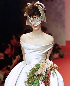 vivienewestwood Vivienne Westwood Punk, Vivienne Westwood Wedding, Vivienne Westwood Fashion, Image Swag, Runway Models, Look Cool, Vivienne Westwood, Couture Fashion