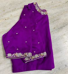 Hand embroidered ready made saree blouse / crop top/stitched saree blouse usa / purple saree blouse/modern blouse/zardosi blouse/elbow  sleeve saree blouse/cotton  silk blouse/ maggam work blouse      Well..!! we understand that you may not get in your desired size/pattern, here you go with customization according to your size/pattern which we can deliver in 1-2 weeks of time period !!      Here is a beautiful Hand embroidered zardosi work crop top / blouse in purple color that has high neck wit Purple Blouse Work Designs, Purple Blouse Designs, Purple Saree Blouse, Saree Blouse Modern, Purple Color Saree, Zardosi Blouse, Embroidery Blouse Saree, Gold Saree Blouse, Hand Embroidery Blouse