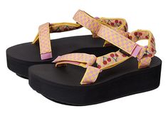 Teva Flatform Universal - Women's Sandals : Picnic Cherries Rosebloom : The primary materials that compose this product contain a minimum of 20 percent recycled content. Rock your summer style with the fashion-forward Teva Flatform Universal platform sandals! These sandals are ideal for festivals, weekend getaways, and everyday wear. Vegan-friendly sandals feature quick-drying straps that are made from 100% recycled plastic using traceable REPREVE polyester yarn by Unifi. These summer sandals ar Spring Beach Sport Sandals Made Of Eva, Adjustable Sport Sandals For Summer, Summer Open Toe Sandals For Outdoor Activities, Summer Outdoor Open Toe Sandals, Trendy Outdoor Sandals For Spring, Trendy Spring Outdoor Sandals, Summer Beach Platform Sport Sandals, Summer Platform Sport Sandals For Beach, Trendy Summer Sport Sandals With Adjustable Straps