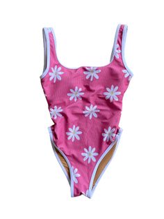 OCEAN ISLE ONE PIECE- RETRO DAISY – LainSnow Ribbed Beachwear Swimwear For Spring, Ribbed Swimwear For Spring, Summer Ribbed Swimwear For Spring, Ribbed Swimwear For Summer, White Ribbed Swimwear For Summer, One-piece Ribbed Swimwear For Spring, One Piece Style, Retro Daisy, Shelf Bra