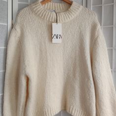 Nwt Very Soft & Comfy Color Vanilla Ice Cream Cream Winter Sweater, Soft Cream Sweater, Creme Color Sweater, White Chuncky Sweater, Affordable Crew Neck Tops By Zara, Neutral Fall Sweaters, Sweaters Neutral, Olive Green Knit Sweater, Black Sweatshirt Women