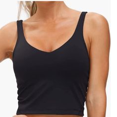 Soft & Comfortable Material Crop Tank Sports Bra Make Of Lightweight, Breathable And Stretchy Fabric, Sweat-Wicking Keep You Dry. Design-- Full Coverage U-Back Sports Bra For Additional Support With Removeable Pad, Great For Low, Medium And High Impact Activites. Full Figure With Racerback Design Not Only Effectively Protect Against Shock, Prevent The Bra From Shifting, But Also Beautify Your Back Curve, Increase The Fashion Sexy Style. Matchwear Over Your Favorite Sports Leggings For An Easy Yo Gym People, Lululemon Running Shorts, Lululemon Align Tank, Looks Party, Womens Sports, Legging Sport, Tank Top Bras, Running Workout, Yoga Bra