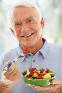 Bump up the flavor and nutrition when cooking for seniors. 9 tips on how to make nutritious and great tasting meals for the elderly. Brain Healthy Foods, Senior Health, Healthy Diet Recipes, Elderly Care, Calorie Intake, Nutrition Tips, Balanced Diet, Care Tips, Bump