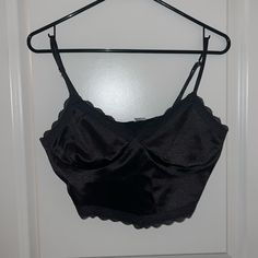 Black Bustier Top With Lace Detailing From H&M. Size S. Nwt. Black Cami Crop Top For Night Out, Black Crop Top With Built-in Bra For Evening, Black Crop Top With Built-in Bra For Night Out, Elegant Black Bra-friendly Camisole, Black Fitted Bra Friendly Camisole, Black Cami Crop Top For Evening, Black Crop Top Camisole For Night Out, Chic Black Bra Friendly Tank Top, Black Bra-friendly Tank Top For Party