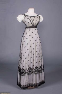 Upcoming Sales Black Regency, Regency Fashion Women, Regency Ball, Regency Costume, Black Gowns, Historical Sewing, Plus Size Costume