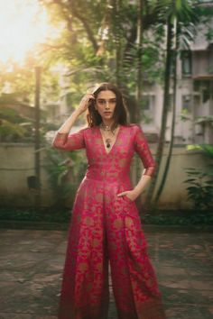 Wedding Outfits From Scratch, Jumpsuit From Saree, Outfit From Scratch Indian, Brocade Jumpsuit, Payal Khandwala, Indian Colors, Aditi Rao Hydari, Indian Bridesmaid Dresses