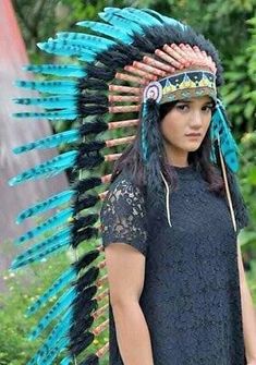 Feather Native American, Blue Feathers, Indian Headdress, Feather Headdress, Theatre Costumes, Blue Feather, Photoshoot Photography, Photography Props, Headdress