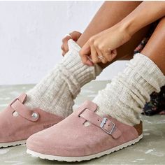 Nwot But Two Imperfections Pink Dot On Suede And Missing Snap Nice Pair, Nice Find Birkenstock Boston Pink, Clog Outfits, Birkenstock Boston Suede, Birkenstock Pink, Shoes Birkenstock, Boston Clogs, Brown Clogs, Birkenstock Brown, Pink Dot