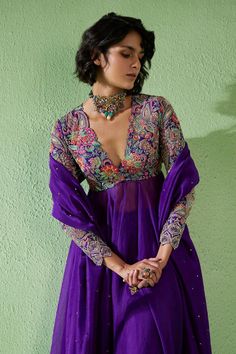 Silk Kurti Neck Designs Latest, Types Of Anarkali Suits, Purple Anarkali Dress, Purple Indian Outfit, Destination Wedding Outfits, Trendy Lehenga Designs, Raw Silk Embroidery, Mrunalini Rao, Purple Anarkali