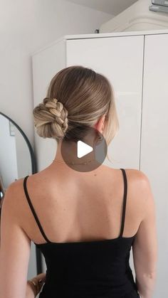 Lydia on Instagram: "Braided bun ❤️✨

Products used 
@thesmoothcompany__ Mane Master smoothing brush
@mykitsch hair elastic 

#hairtutorial #hairideas #bunhairstyle #tutorial" Night Outing, Roll Hairstyle, Hot Hair Colors, The Cardigans, Short Sassy Hair, Colored Curly Hair