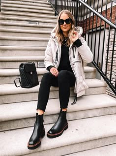 Black Chelsea Boots Outfit Women, Sam Edelman Laguna Chelsea Boot, Black Chelsea Boots Outfit, Chelsea Boot Outfits Women, Chelsea Boot Outfit, Chelsea Boots Outfit, Outfit Botas, Sam Edelman Boots, Botas Chelsea