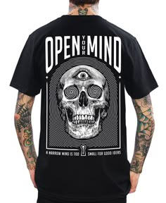 Aesthetic Clothes Men, Streetwear Tshirt Design, Text Tshirt, Tattoo Shirts, Grunge Shirt, Creative Gifts For Boyfriend, Inked Shop, Music Festival Outfit, Good Ideas