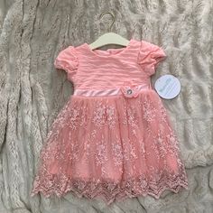 Cutest Flower Girl Dress! Brand New With Tags! Such Pretty Detail Pink Short Sleeve Princess Dress For Spring, Pink Princess Dress With Short Sleeves For Spring, Cute Short Sleeve Princess Dress For Spring, Yellow Toddler Dress, Kids White Dress, Champagne Formal Dresses, Blue Tulle Dress, Girls Navy Dress, Floral Tulle Dress