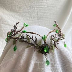 Handmade Enchanted Forest Tiara - a stunning woodland-inspired headpiece for festival lovers. Made with delicate leaves, branches, and moon details, this Elvish tiara is lightweight and sturdy. Perfect for adding a touch of magic to your outfit, it's versatile and ideal for music festivals, cosplay events, and more. Woodland Tiara, Forest Cottagecore, Elf Tiara, Goddess Wedding, Elf Crown, Elven Forest, Gothic Kawaii, Tiara Hair, Fairy Crown