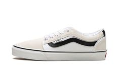 Chukka Low Sidestripe VN0A5KQZWBK White Black Shoes, Vans Chukka Low, Best Shoes For Men, Stadium Goods, Side Stripe, Nice Shoes, Black Shoes, Shoes Mens, White Black