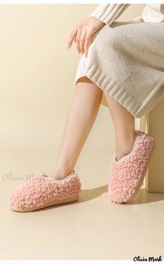 Olivia Mark - Winter Warm Thick-Soled Cotton Slippers with Plush, Ideal for Home, Couples, and Coziness Cotton Slippers, Low Heel Ankle Boots, Winter Slippers, Chelsea Ankle Boots, Slippers Cozy, Leather Mary Janes, House Shoes, Cozy Winter, House Slippers