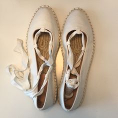 Brand New With Box + Tag. She’s Gorgeous But Didn’t Fit Me. Color Is Ivory. Canvas Pointy Toe. Cream Lace-up Flats For Spring, White Lace-up Flats For Summer, Casual Cream Lace-up Espadrilles, White Lace-up Summer Flats, White Flats With Woven Sole, Cream Flat Espadrilles For Spring, White Lace-up Chic Flats, Chic White Lace-up Flats, White Closed Toe Flats With Woven Sole