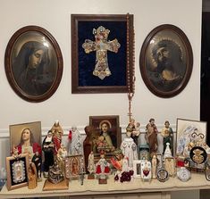 Kyrie Eleison, Altar Catholic, Altar Ideas, Religious Pictures, Catholic Family