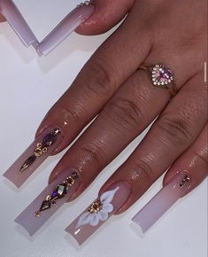 Blinged Nails, Buchona Nails, Square Nail Tips, Nude Acrylic Nails, Graffiti Nails, Paint Nails, Emerald Nails, Gold Acrylic Nails, Square Nail