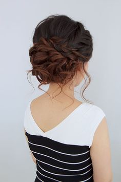 wedding updos hairstyles / http://www.himisspuff.com/beautiful-wedding-updo-hairstyles/13/ Hairstyles Bun, Bun Updo, Peinados Recogidos, Updo Hairstyle, Hair Styles 2017, Low Bun, Braided Hairstyles Updo